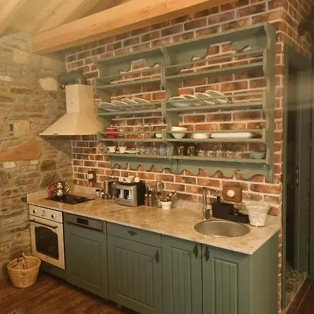 Bed & Breakfast Puli Stone