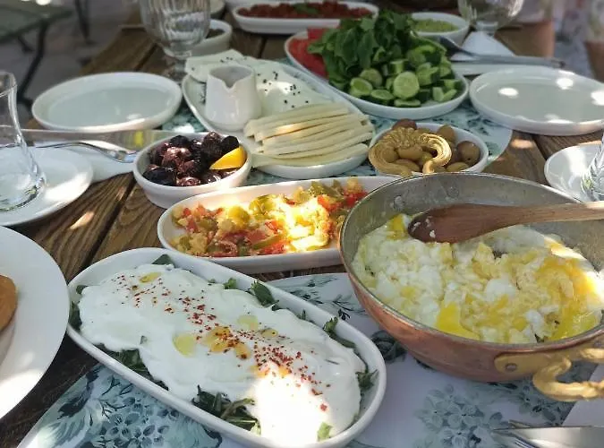 Pulinda Pansiyon Bed & Breakfast 4*